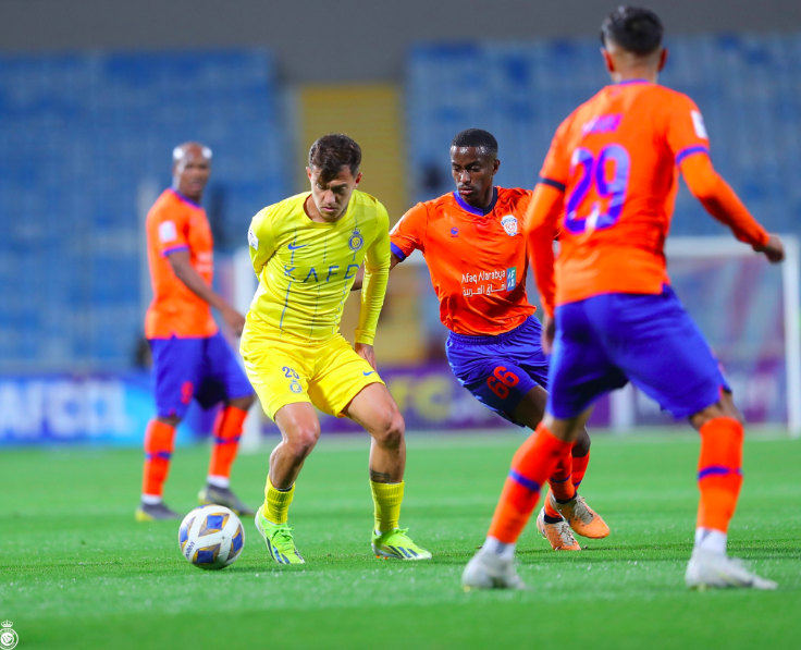 球友直播平台 -里程碑夜!意大利国家队外线爆发,亚冠关键战刷纪录,悬念犹存,临场指挥获称赞(今日意大利历届世界杯精彩瞬间)