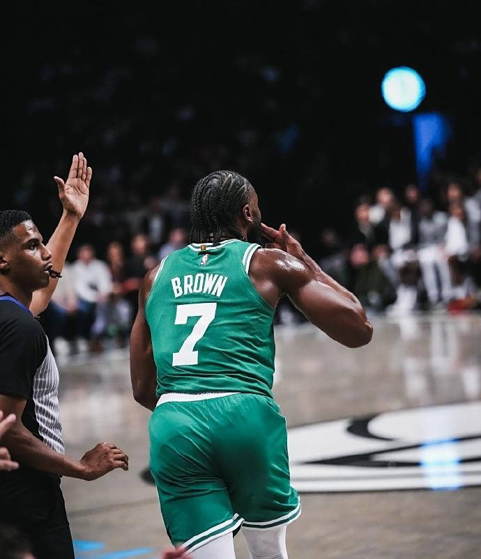 球友会体育 -今夜波士顿凯尔特人调整名单以备国王杯;外线爆发环节打磨;信心回归;身体对抗强度拉满(波士顿凯尔特人vs休斯顿火箭)