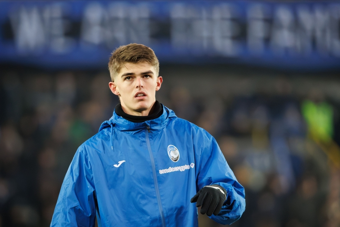 球友会体育 - 亚特兰大训练开放日，赛前内部沟通引欢呼，欧联在即，赛季目标并未改变